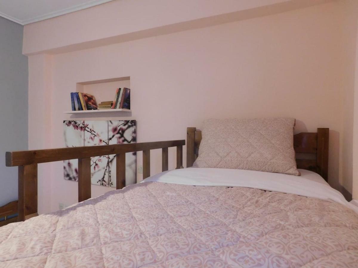 A Bright Home Away From Home Parálion Ástros المظهر الخارجي الصورة
